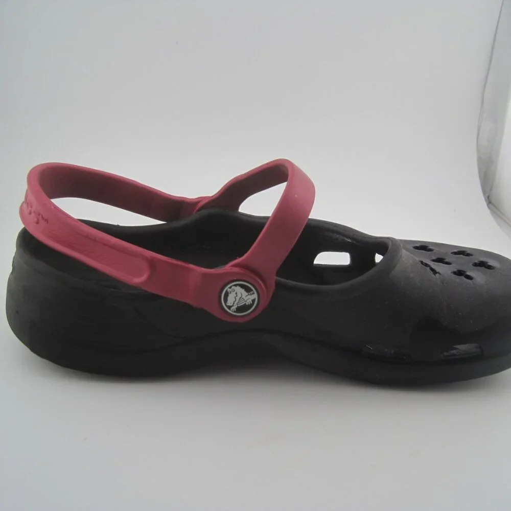 CROCS pre owned